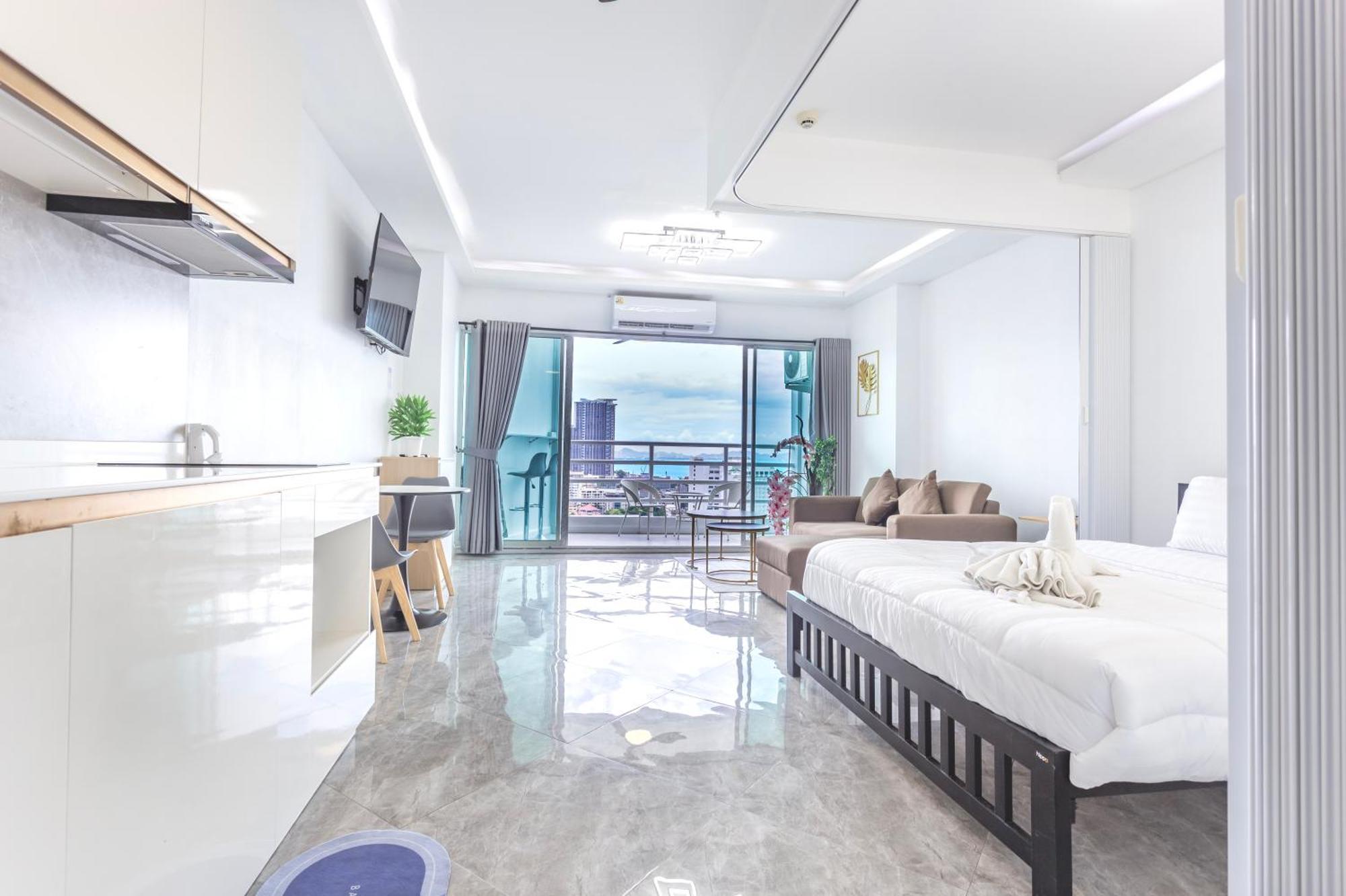 View Talay 5 Jomtien Beachfront Pattaya Exterior foto